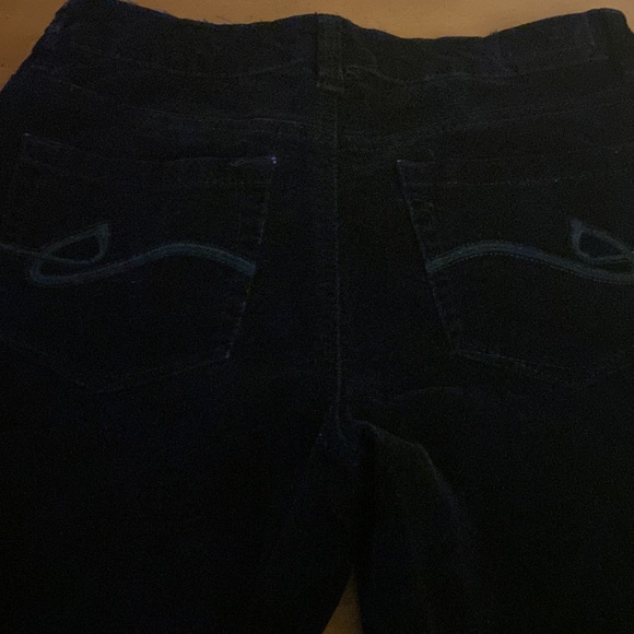 Women’s black corduroy pants. - Picture 4 of 4